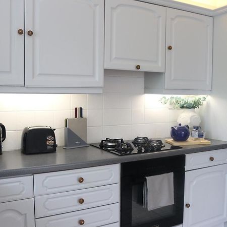 Inviting You To Your Home From Home 10 Minutes From Stratford Westfield London Kültér fotó