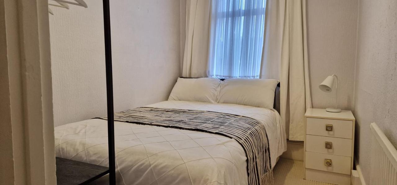 Inviting You To Your Home From Home 10 Minutes From Stratford Westfield London Kültér fotó