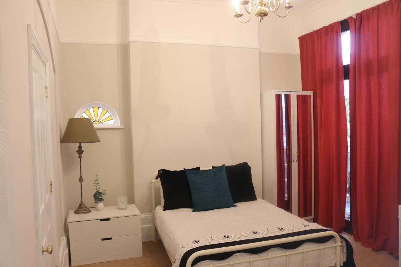 Inviting You To Your Home From Home 10 Minutes From Stratford Westfield London Kültér fotó
